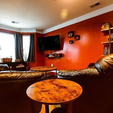 Amazing Large 3 Bed House With King Bed Less Than 10 Miles To Dtwn アトランタ エクステリア 写真